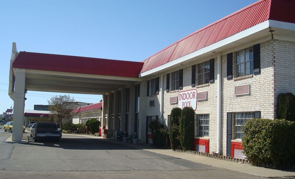 Rest Inn - Extended Stay, I-40 Airport, Wedding & Event Center Amarillo Extérieur photo