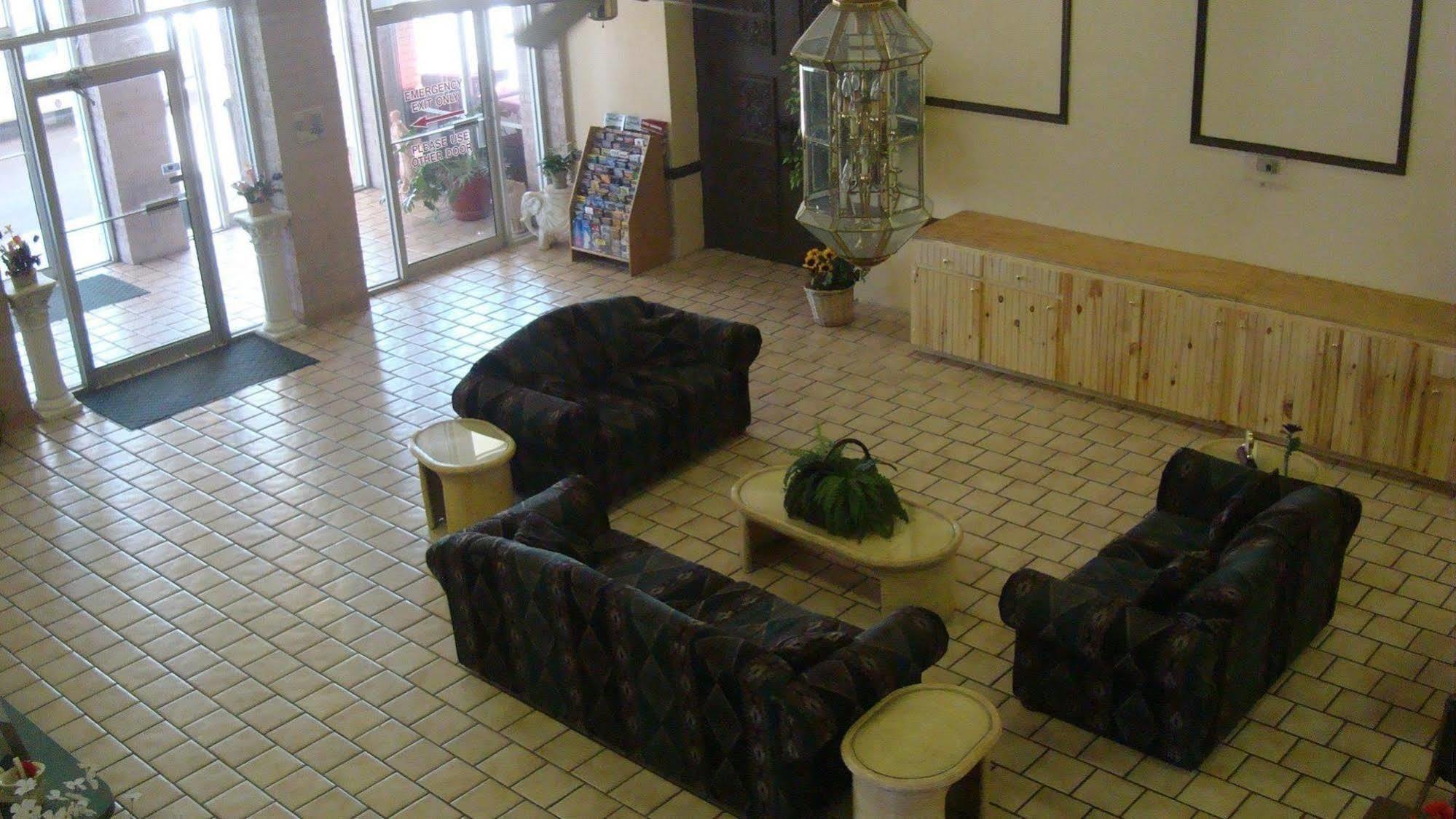 Rest Inn - Extended Stay, I-40 Airport, Wedding & Event Center Amarillo Extérieur photo