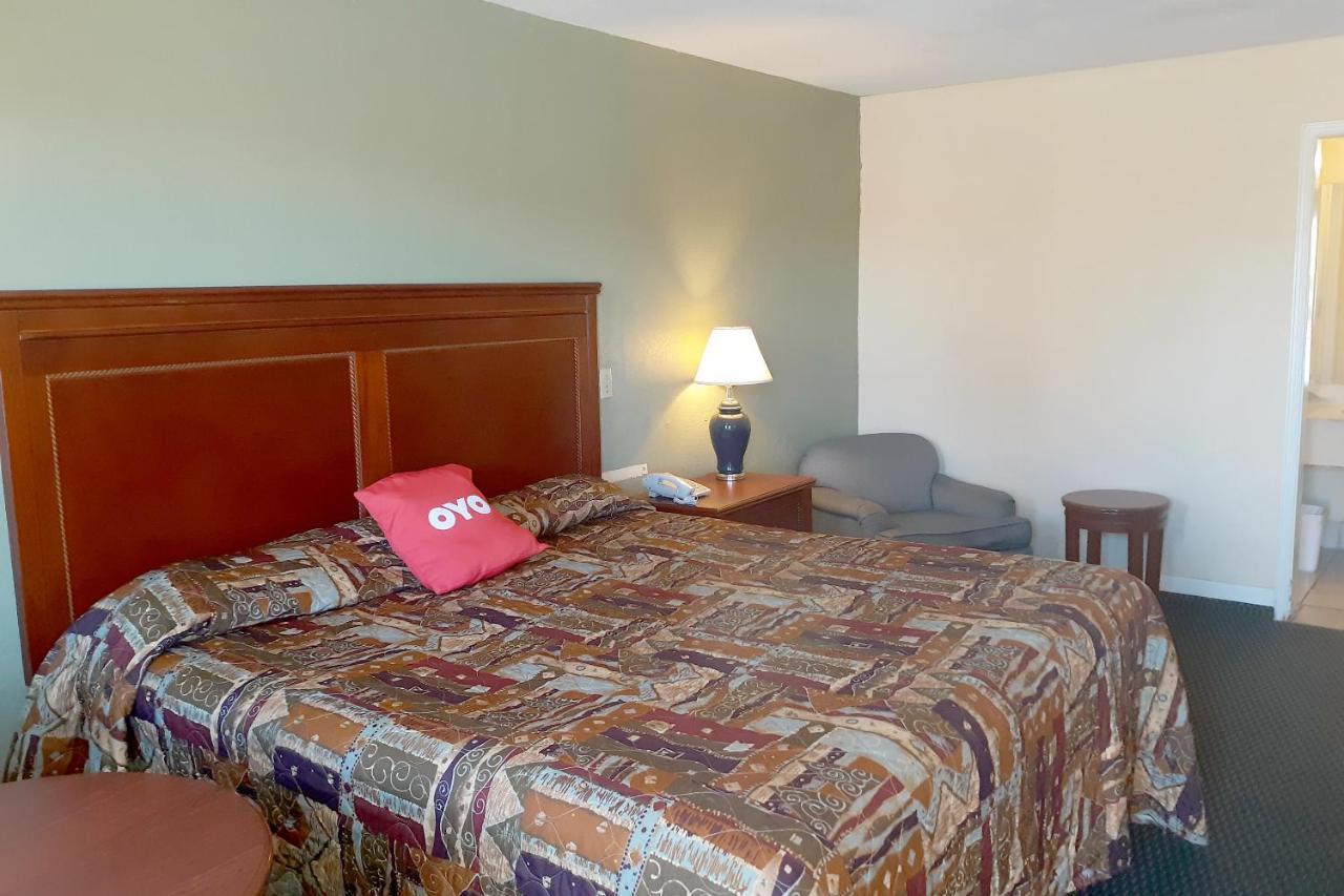 Rest Inn - Extended Stay, I-40 Airport, Wedding & Event Center Amarillo Extérieur photo