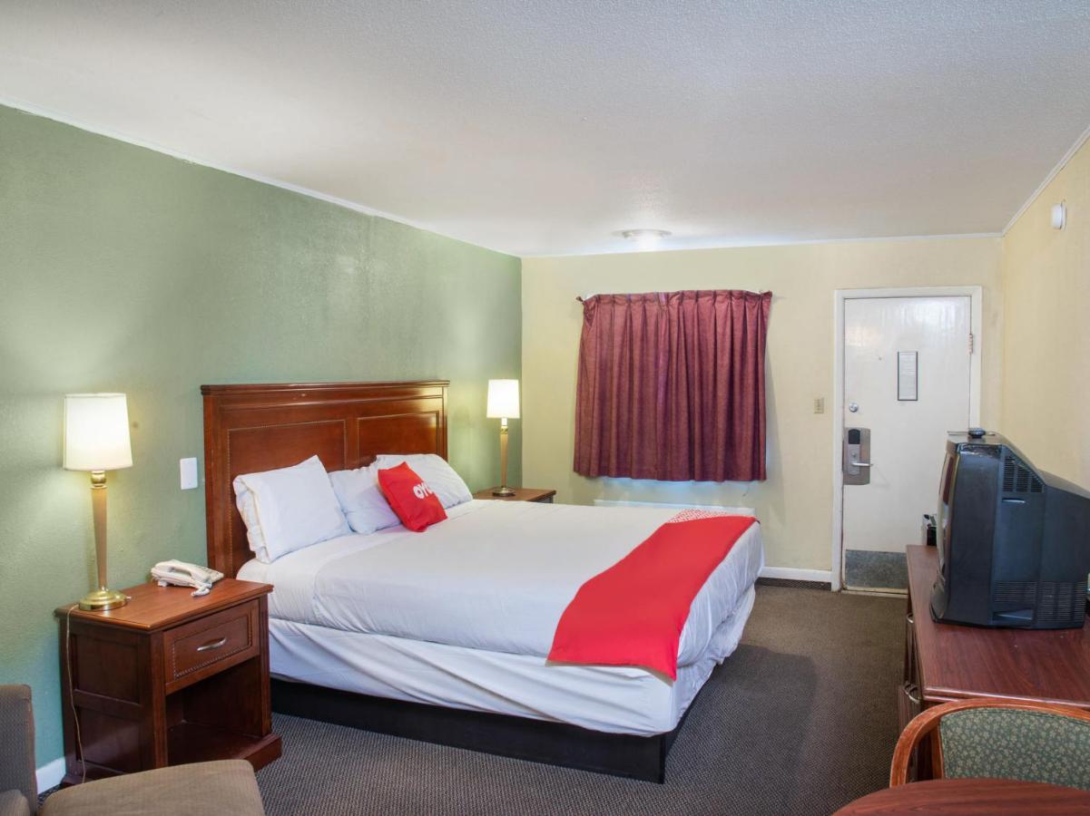 Rest Inn - Extended Stay, I-40 Airport, Wedding & Event Center Amarillo Extérieur photo